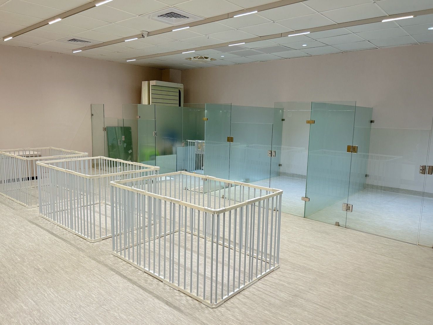 土城區寵物美容/寵物旅館/寵物住宿/豬窩寵物美容旅館住宿/狗狗住宿