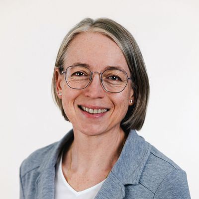 Annette Müller-Villnow Officemanagerin Annette Müller-Villnow