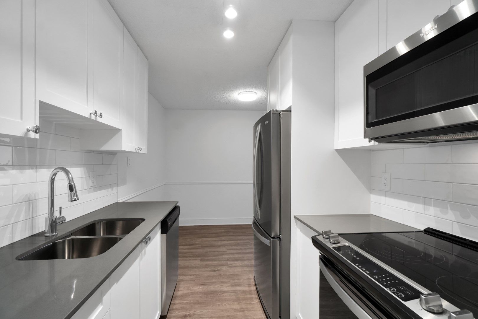 One & Two Bedroom Suites For Rent Road East Victoria Rentals