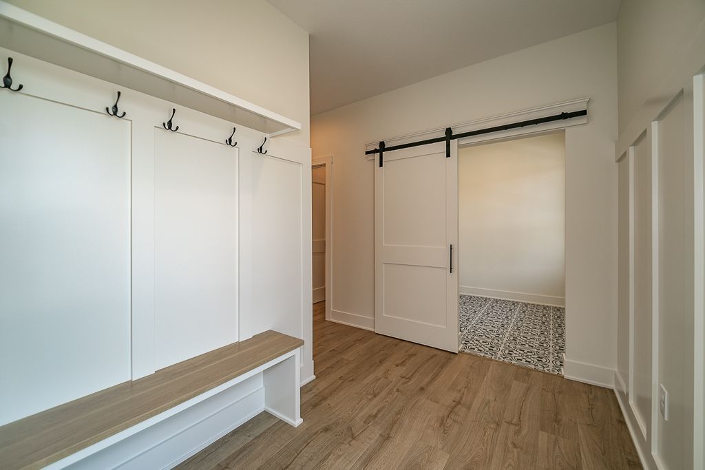 Alron Home interior 38