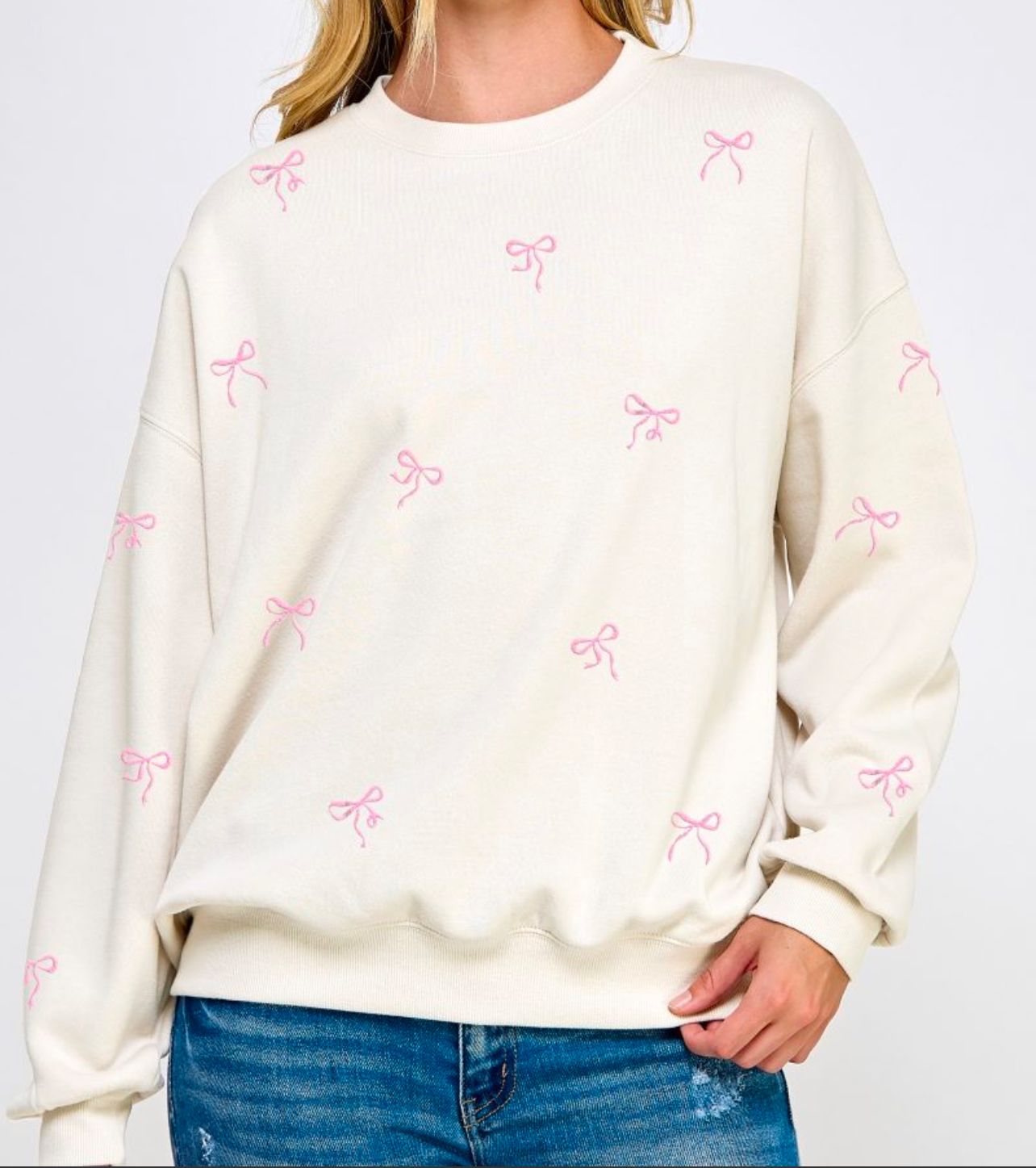 Fleece Bow embroidery rew neck