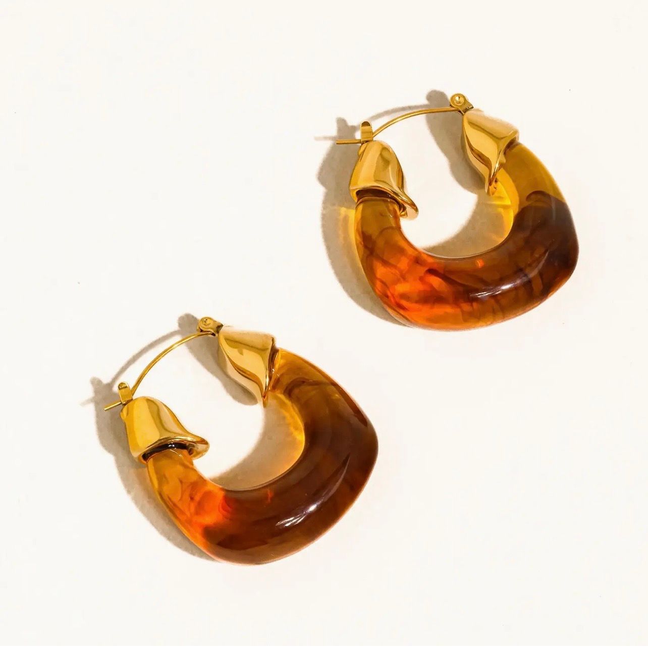Arlowe resin hoop earring