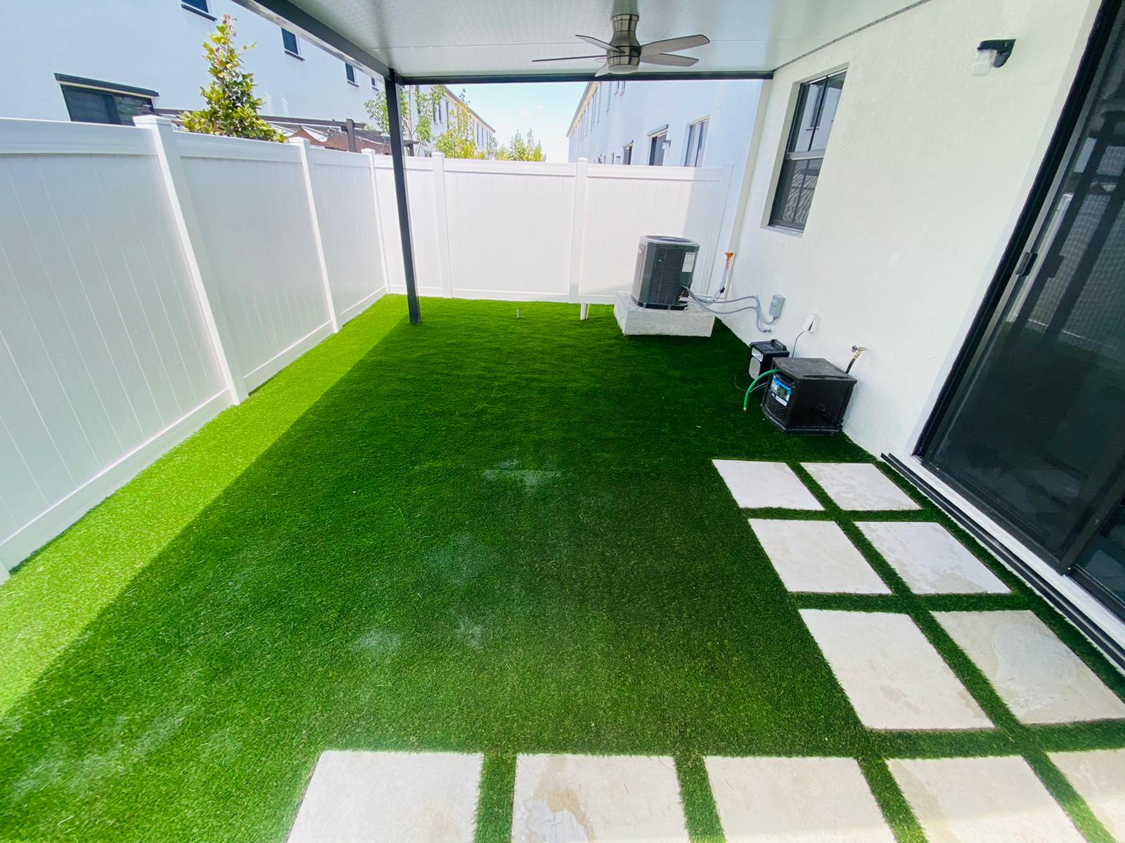 grama articial miami