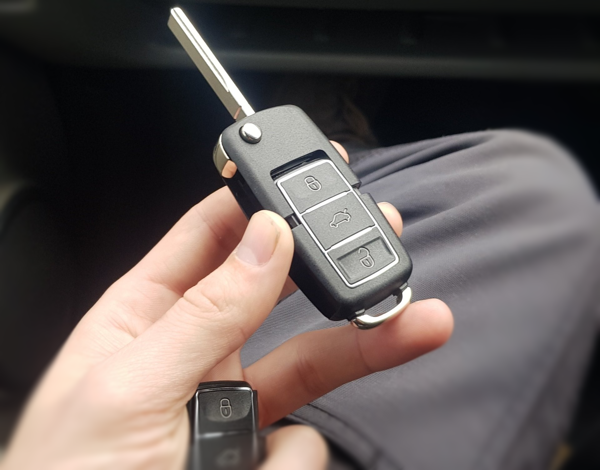 Automotive
 Locksmiths Geelong