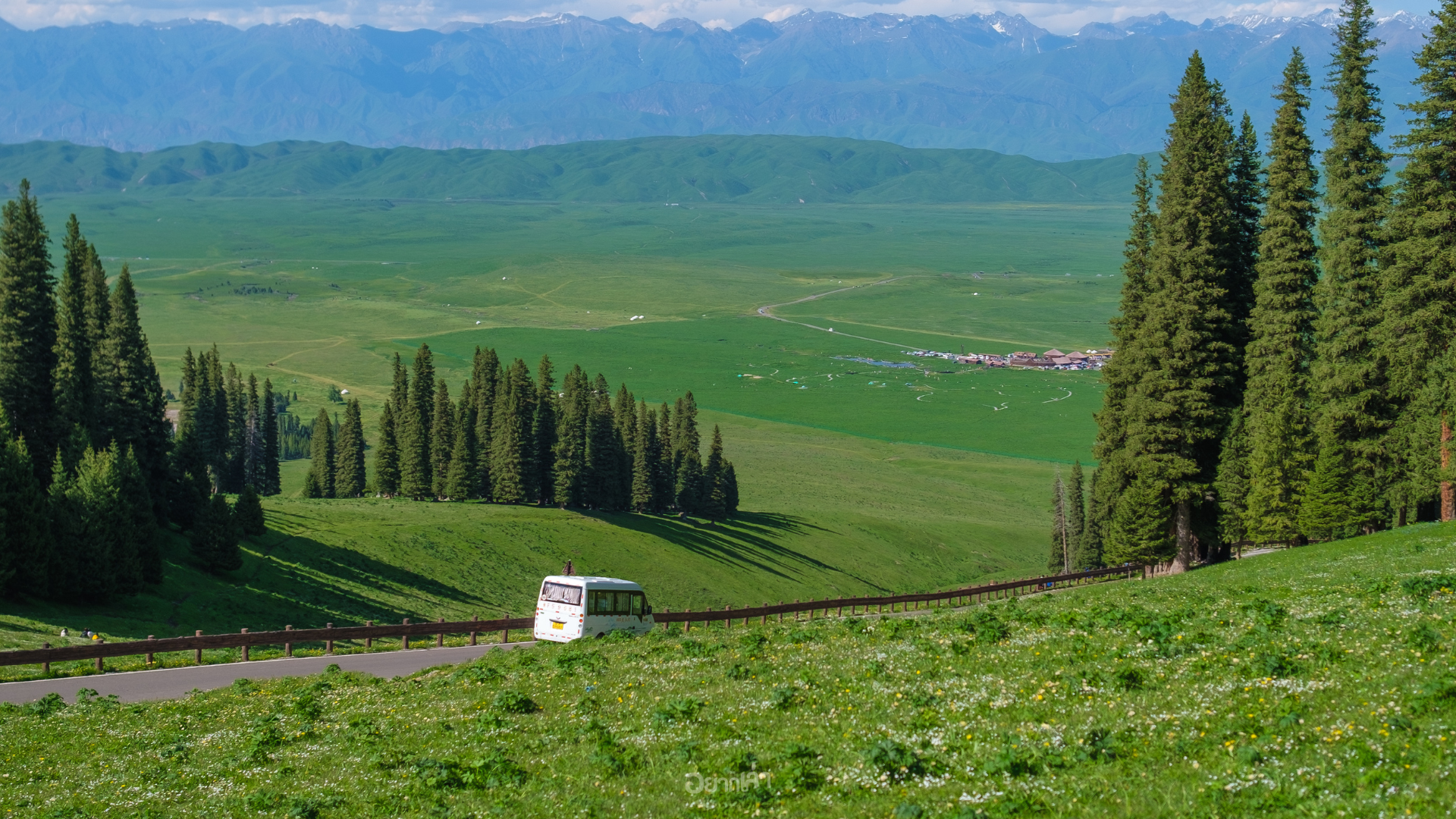 ซินเจียง ทุ่งหญ้าน่าลาถี Xinjiang Nalati