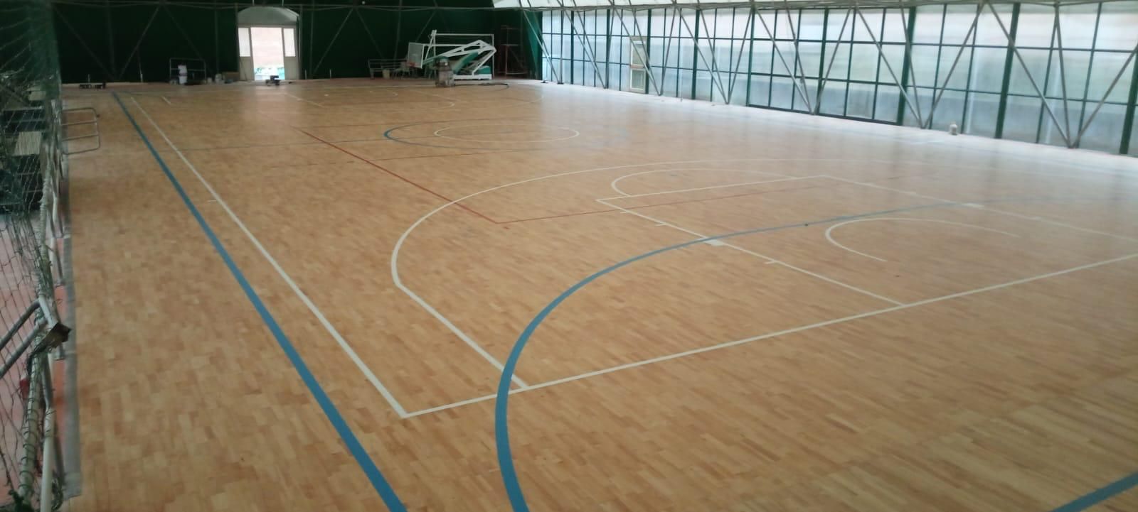 parquet legno pavimentazione campo gioco
