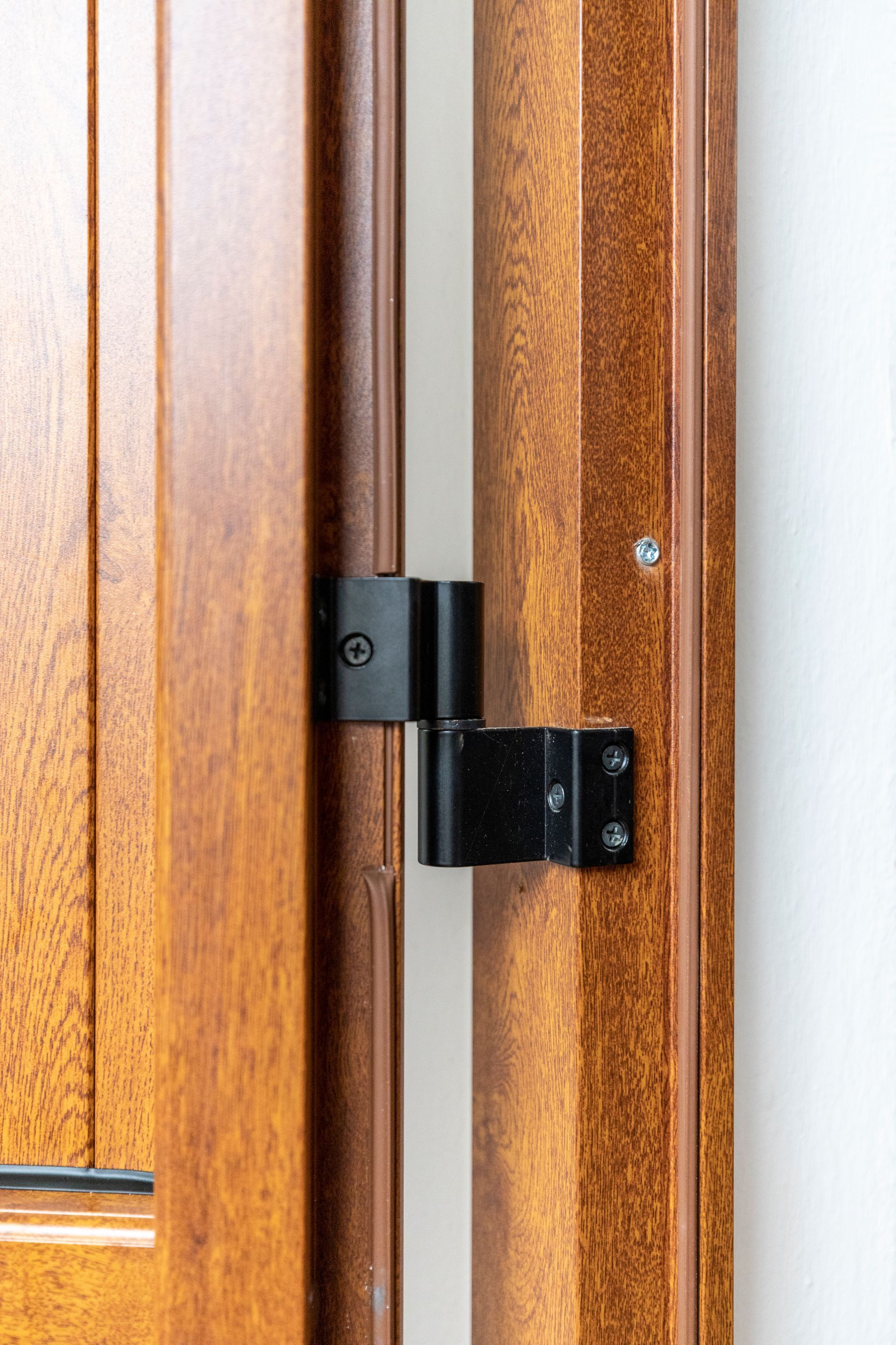 dettaglio apertura dello scuro porta finestra