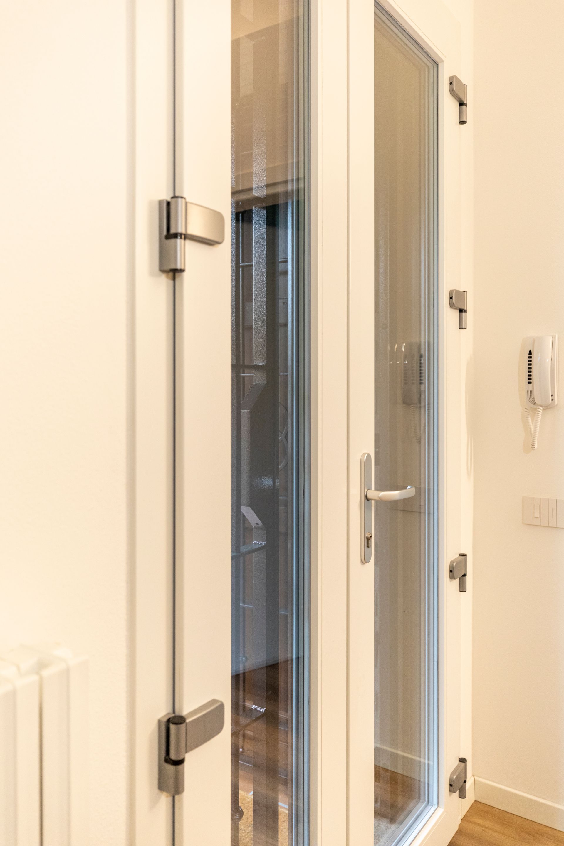 porta finestre con grata dall'interno