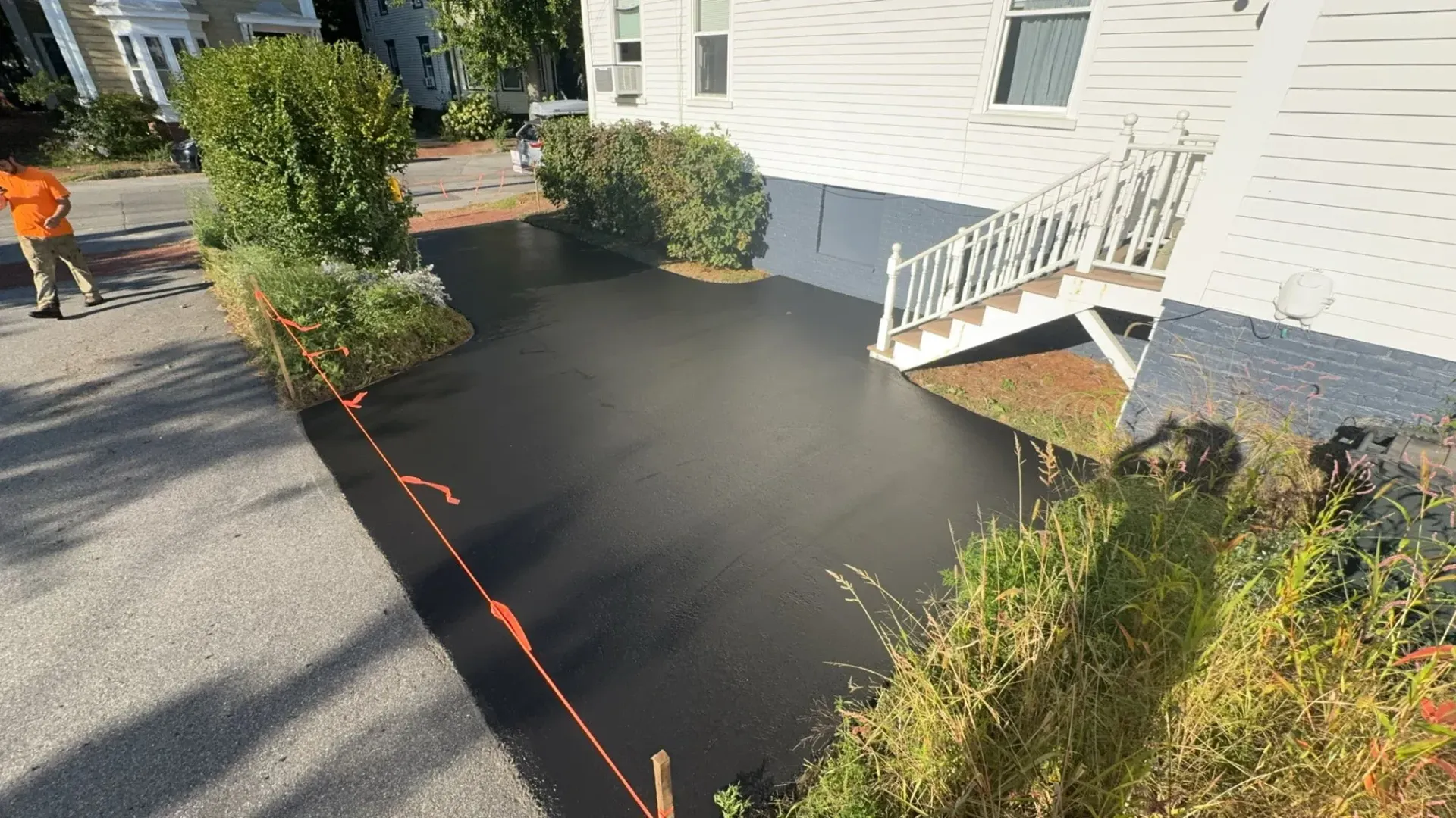 small driveway sealcoating