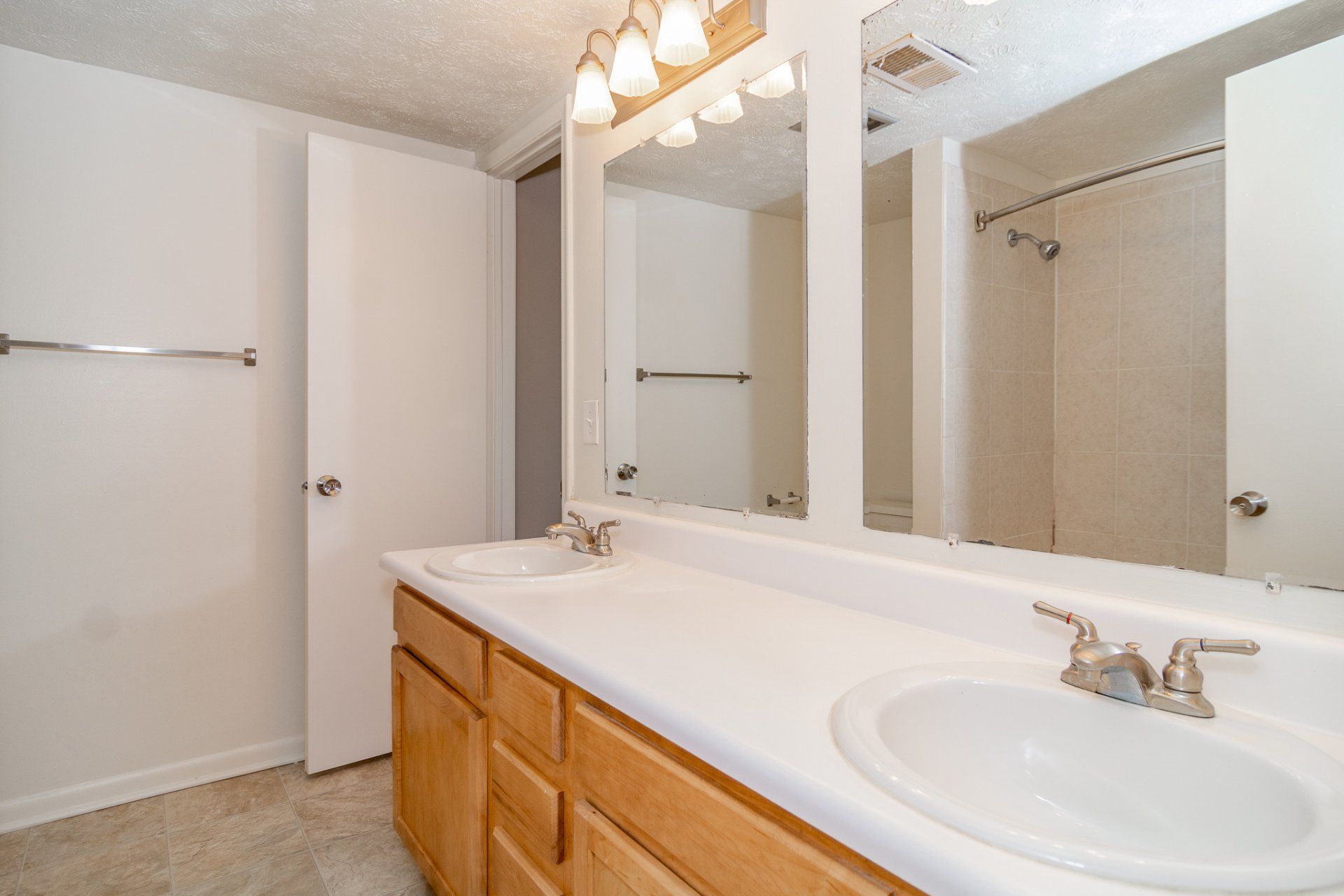 Spring aces photo gallery