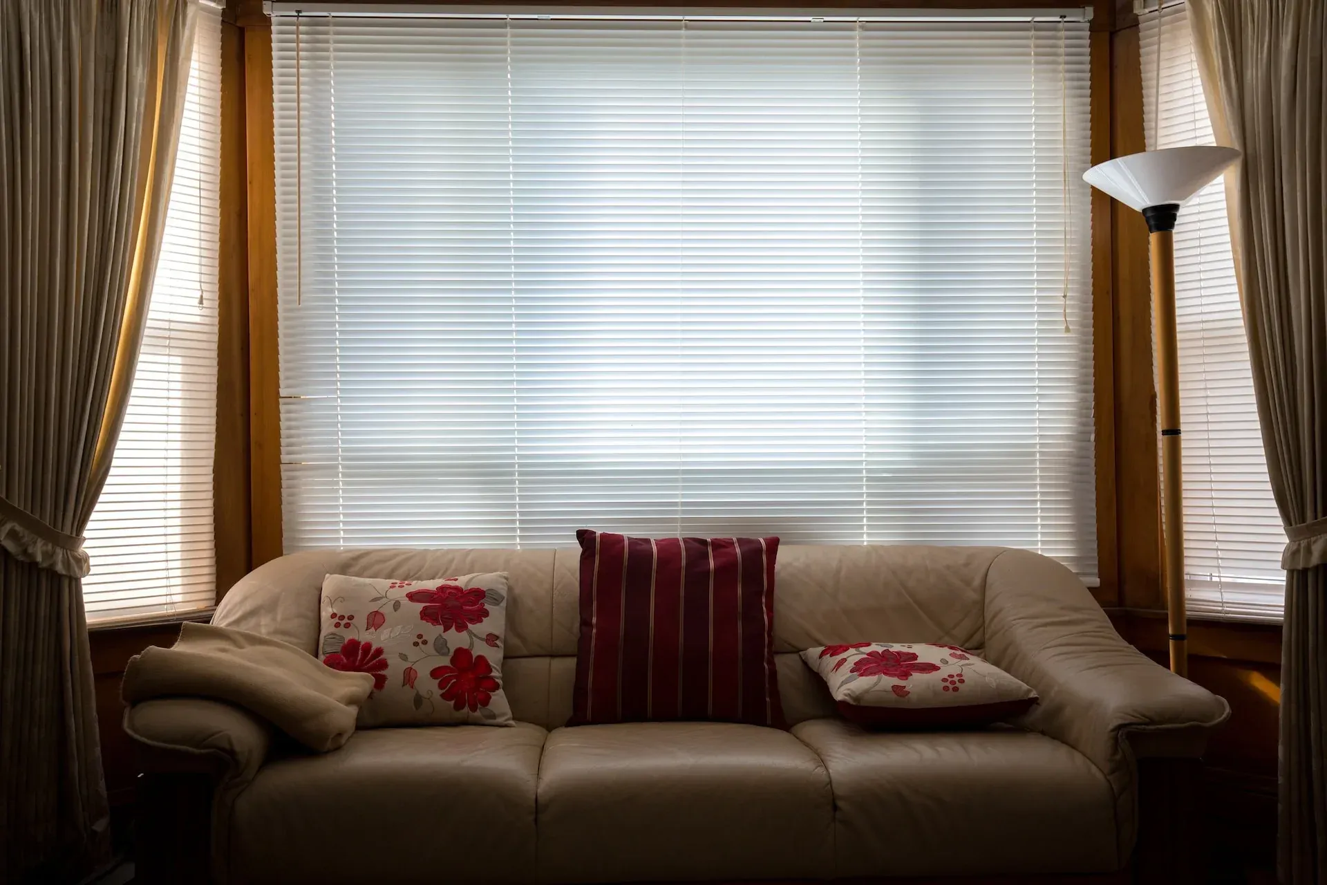 Alternatives To Blinds And Curtains Together