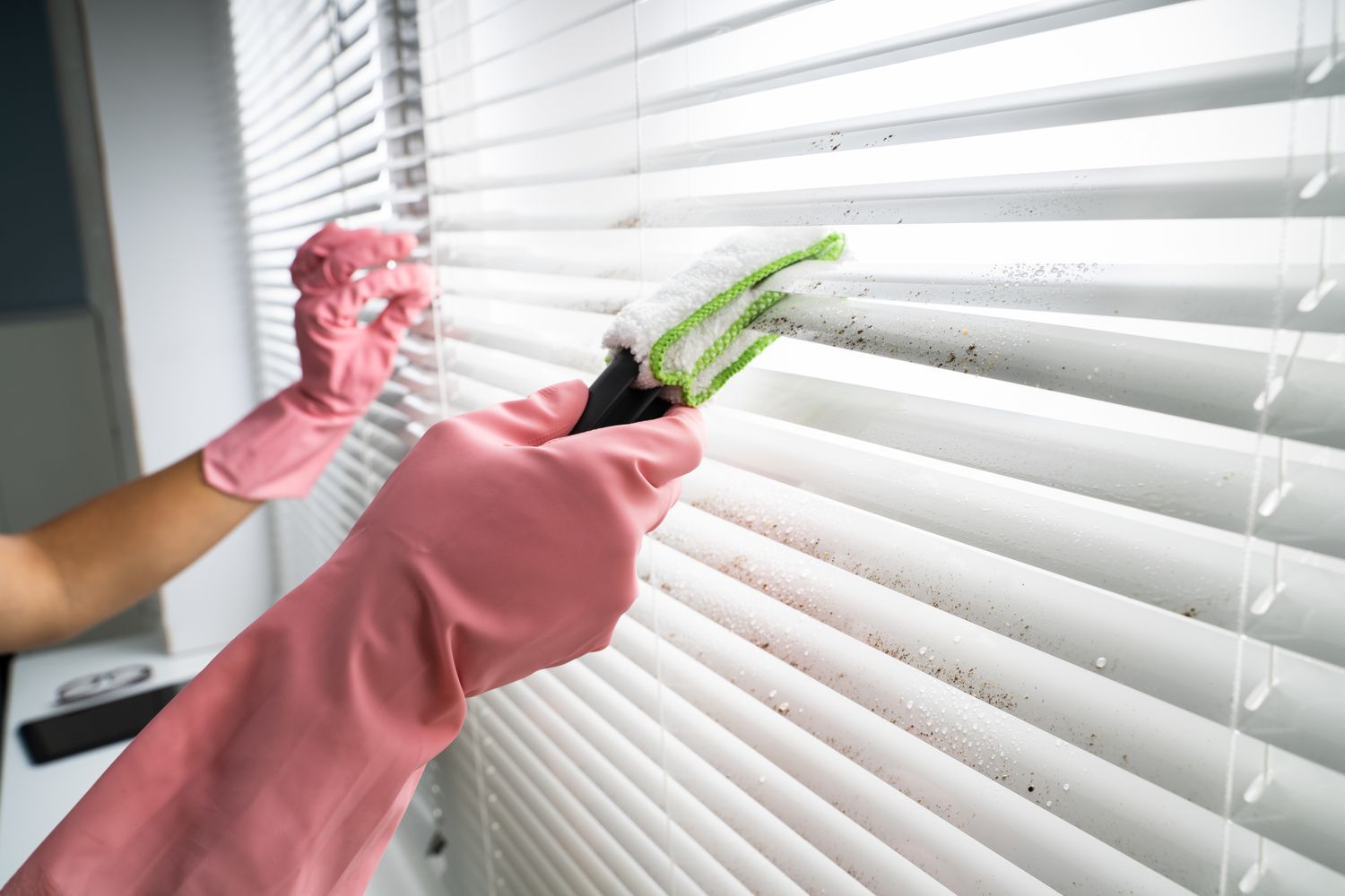 How to Maintain Venetian Blinds