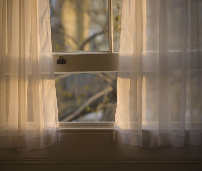 Sheer Curtains – Pros and Cons