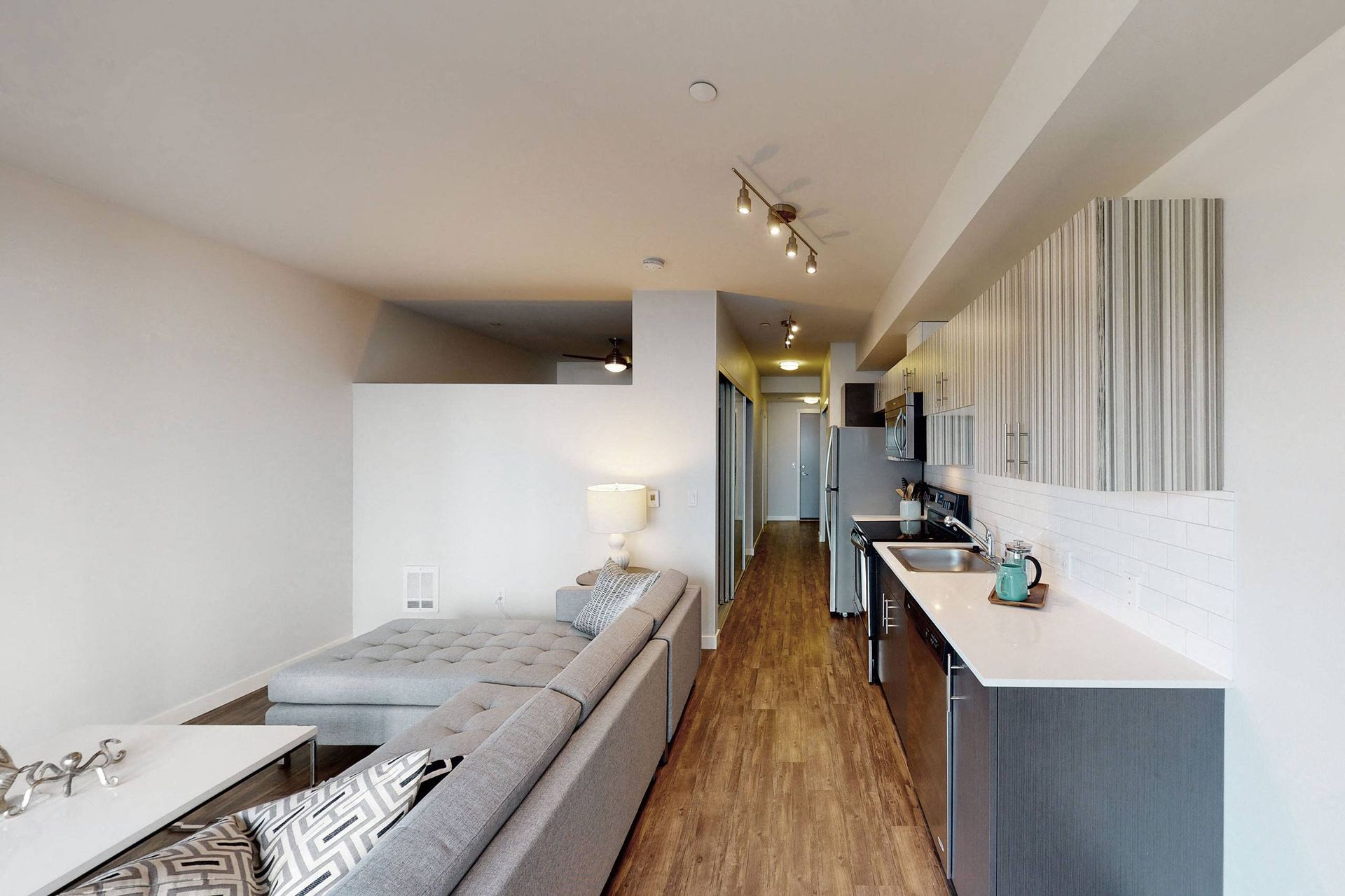 Vive kitchen Apartments in Seattle, WA