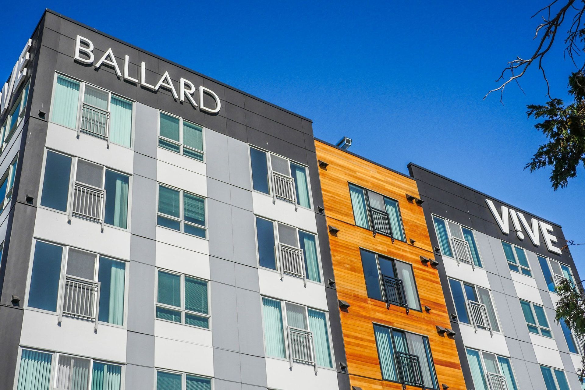 Vive Exterior Apartments in Seattle, WA