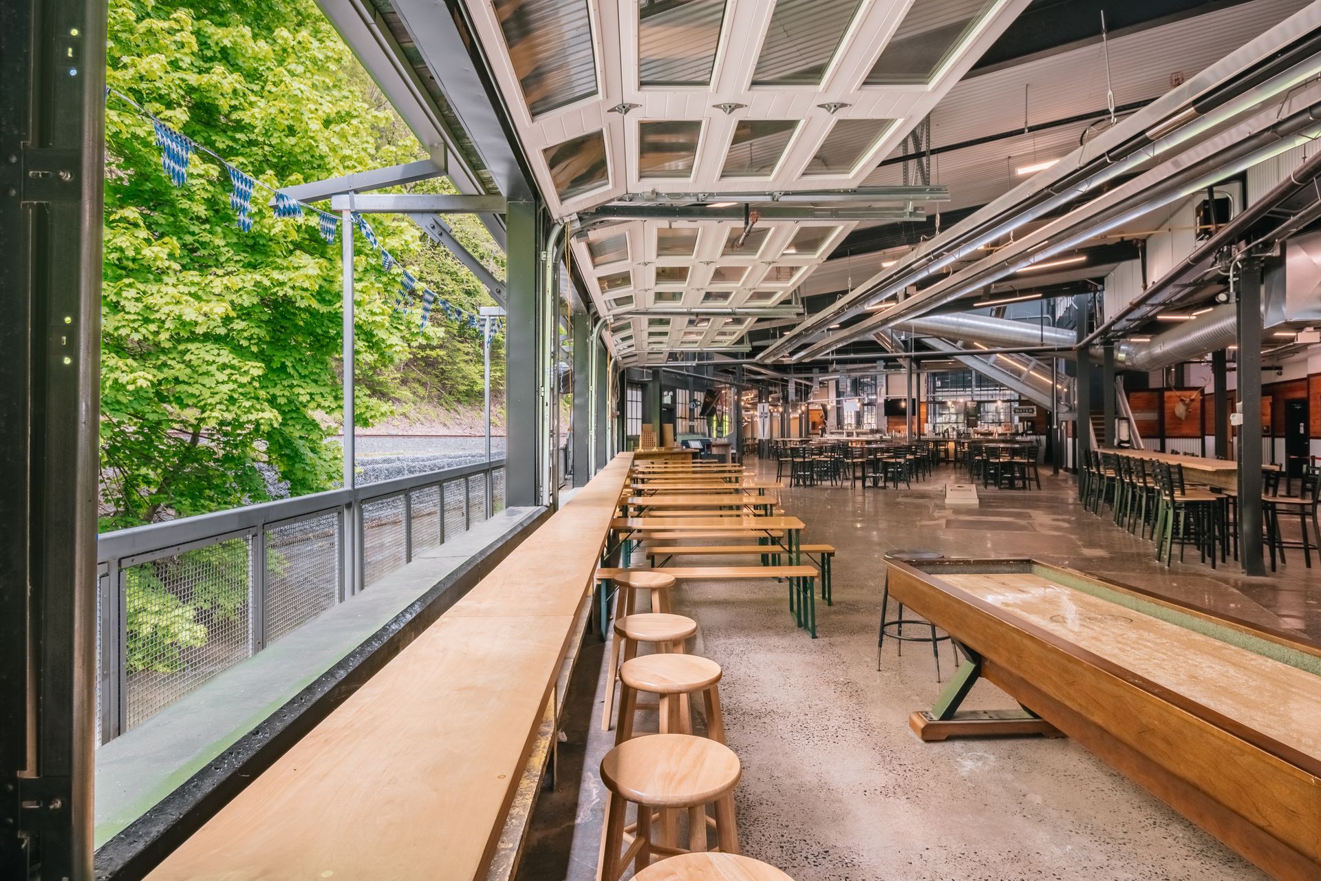 the best modern commercial architect