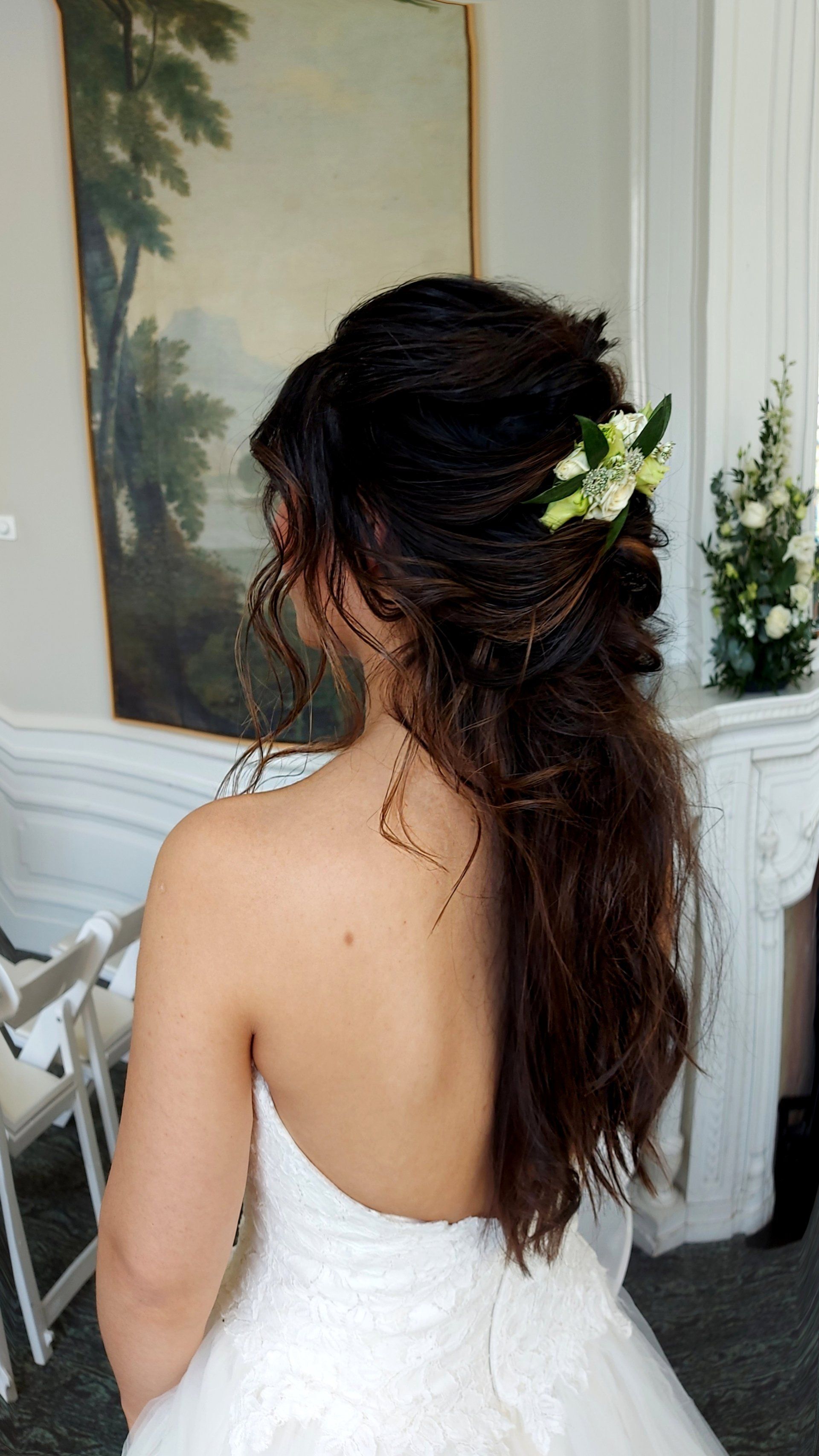 Bruidskapsel half opgestoken