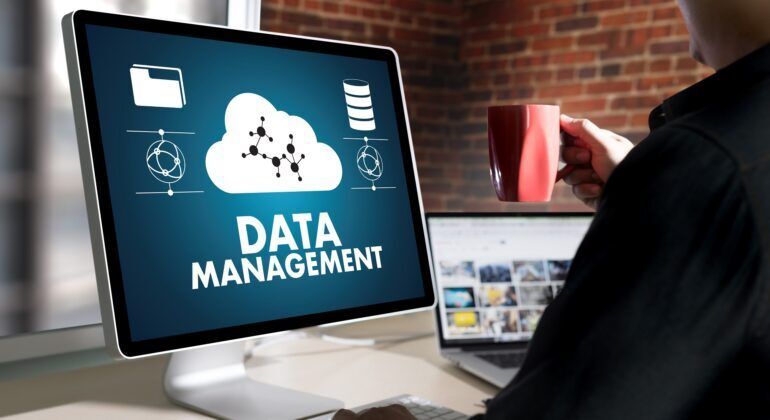 4 Types database management systems