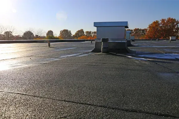 Commercial roofing experts in Bakersfield