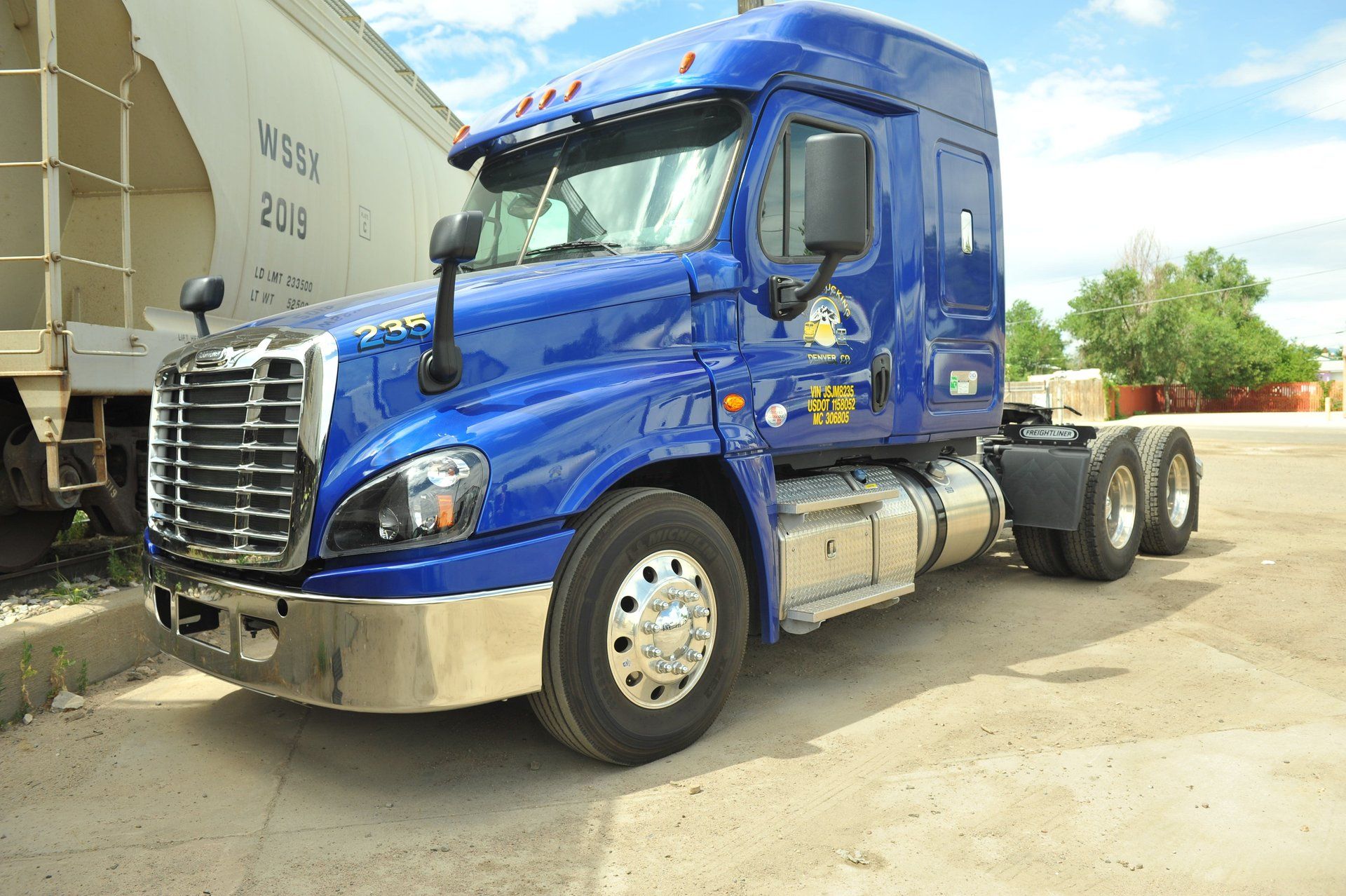 Trucking Denver, CO RMT Companies