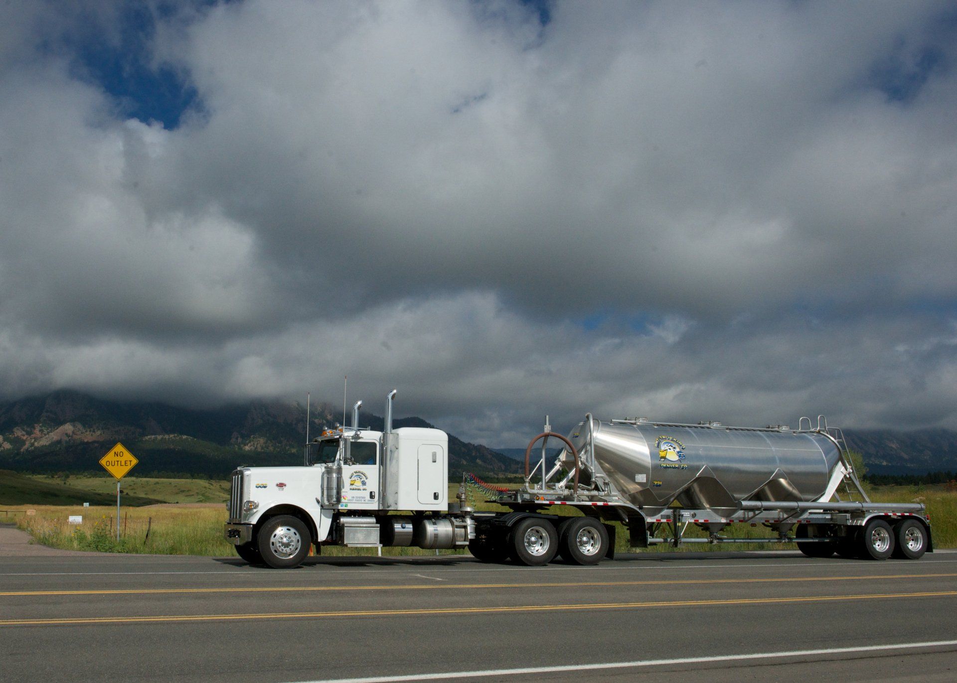 Trucking Denver, CO RMT Companies