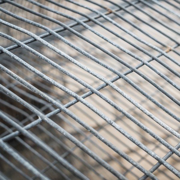 Steel Cage Texture - Screen Equipment & Supplies in Saint Paul, MN