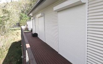 Shed with white roller shutters in Toowoomba | Roller Shutters Toowoomba