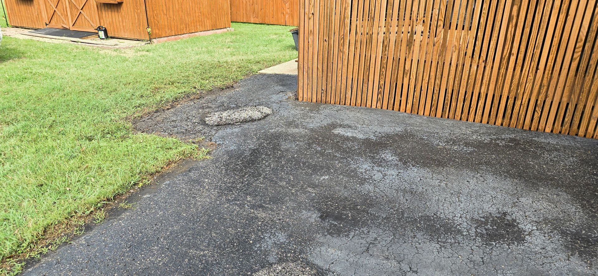 Before Asphalt Sealcoating
Mascoutah IL