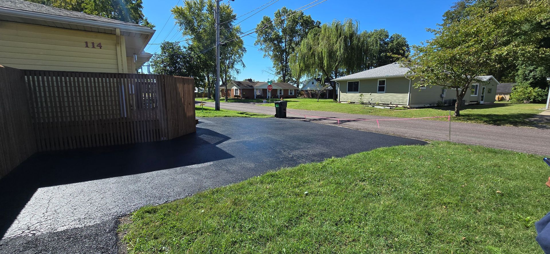 Asphalt Sealcoating in Mascoutah IL by SprytNa Exterior Cleaning
