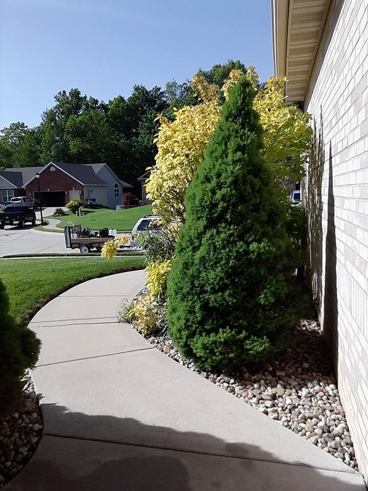 Clean Front Walkway and truck with pressure washing trailer