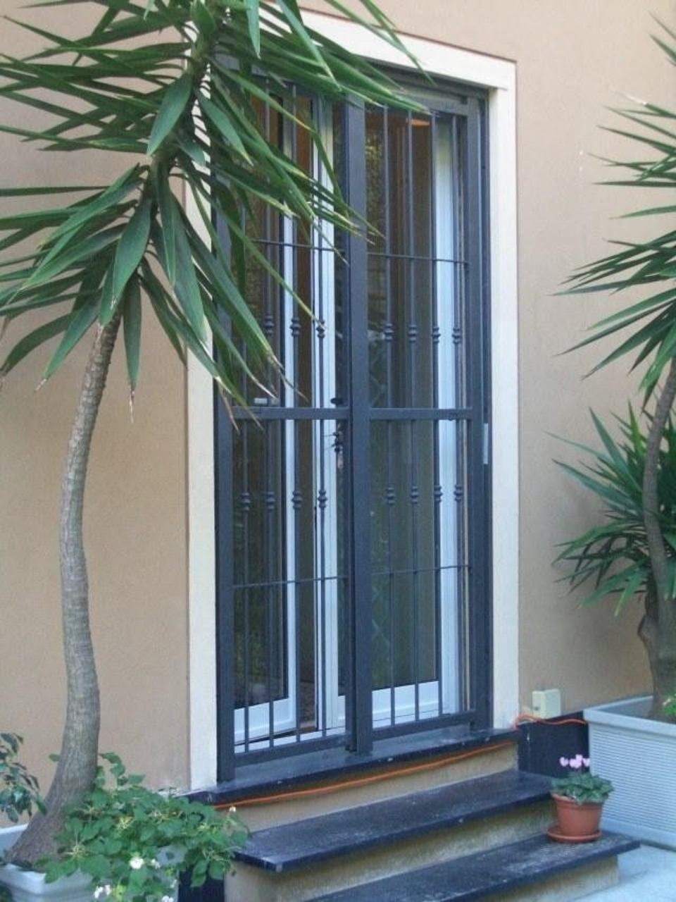 inferriata in acciaio