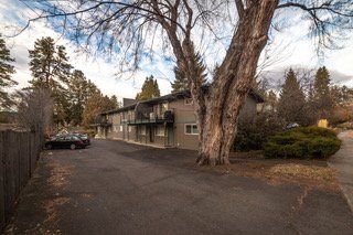 205 NW St. Helens Pl.