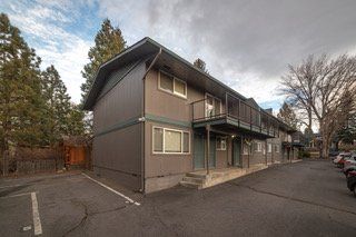 205 NW St. Helens Pl.