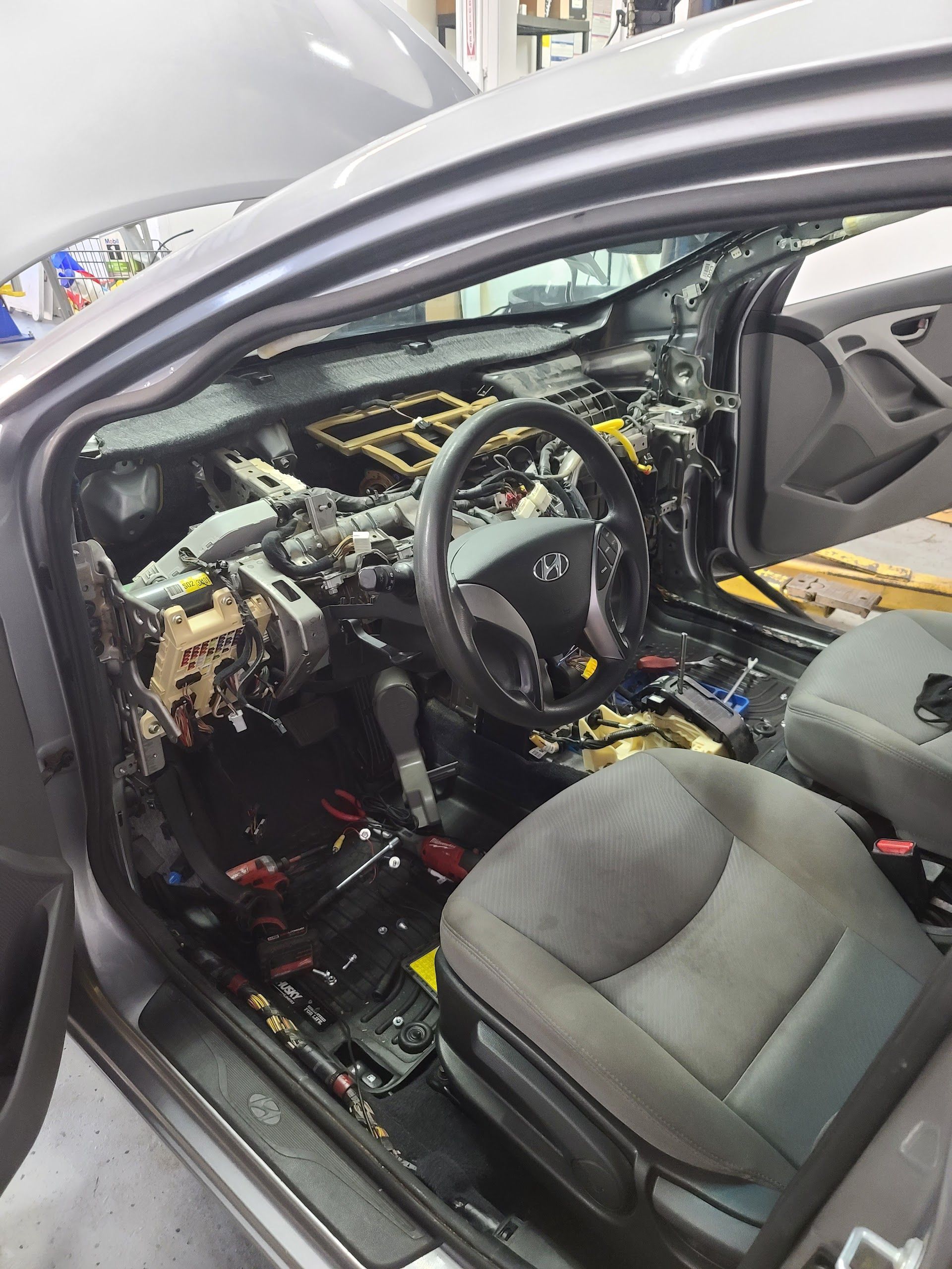 Electrical Repair in Peoria, AZ | Elston Auto Care