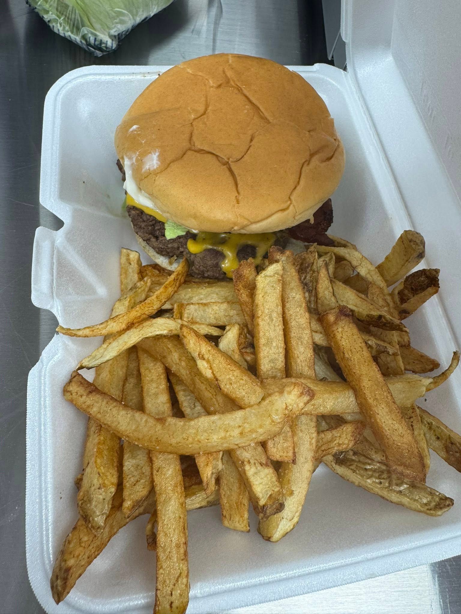 Hamp's Smokin' Kitchen