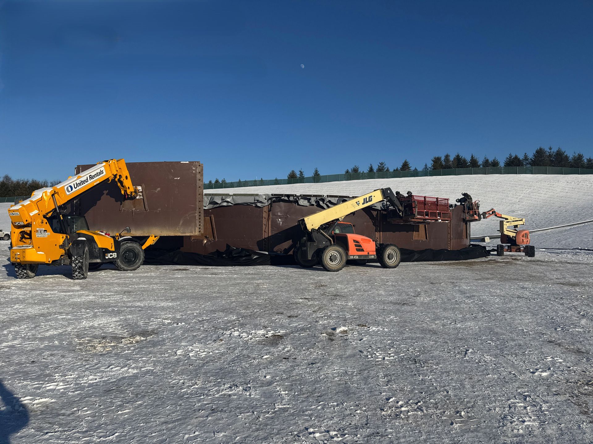Aboveground Storage Tank being built | ARM Group Natural Gas Regulatory & Environmental Compliance