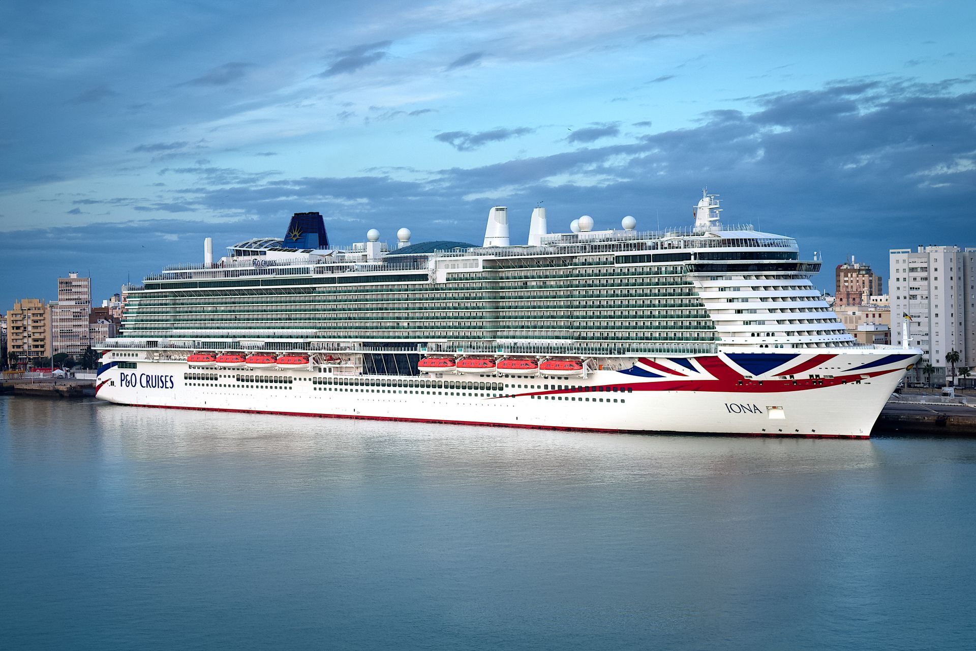 P&O Iona