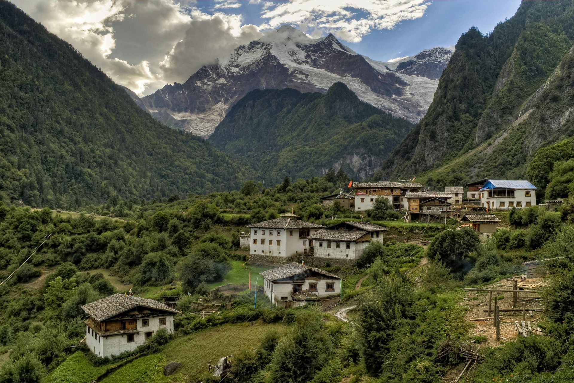 Nepal — Finding Yourself Among the Mountains