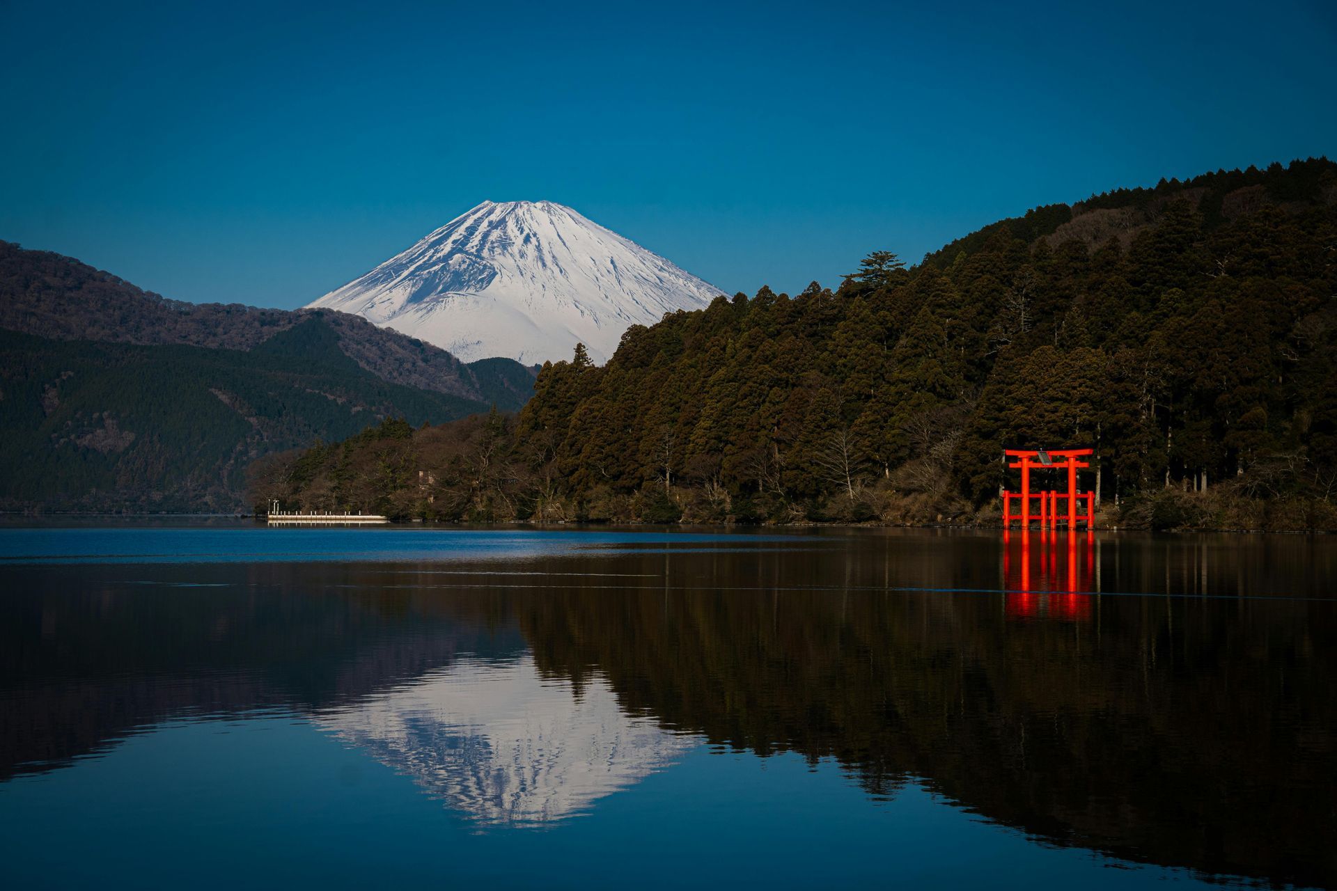Hakone — Hot Springs, Mount Fuji Views & Relaxation