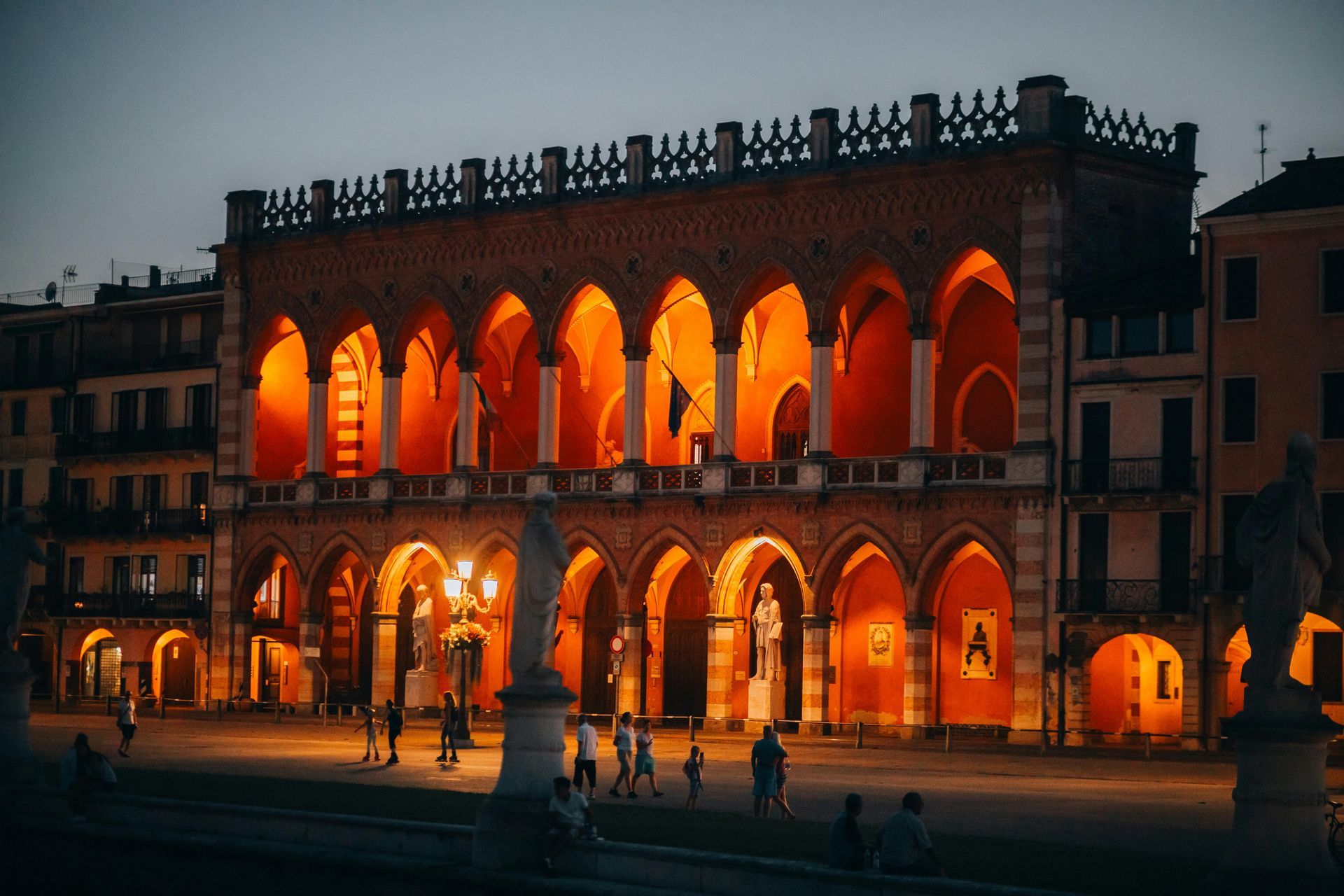 Bologna – Medieval Towers and Italy’s Food Capital