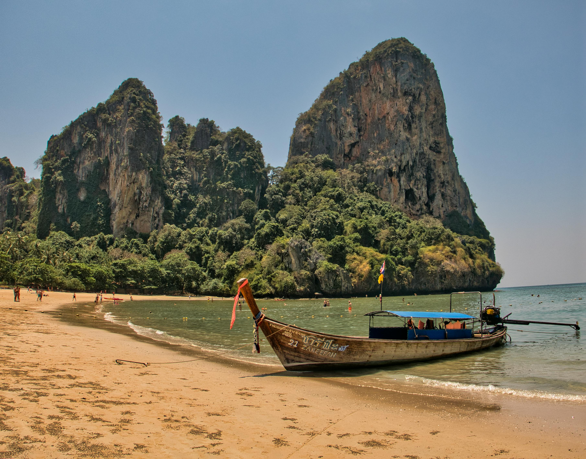 rock climbing in Tonsai and Railay with Jamie Wake Travel on an active holiday