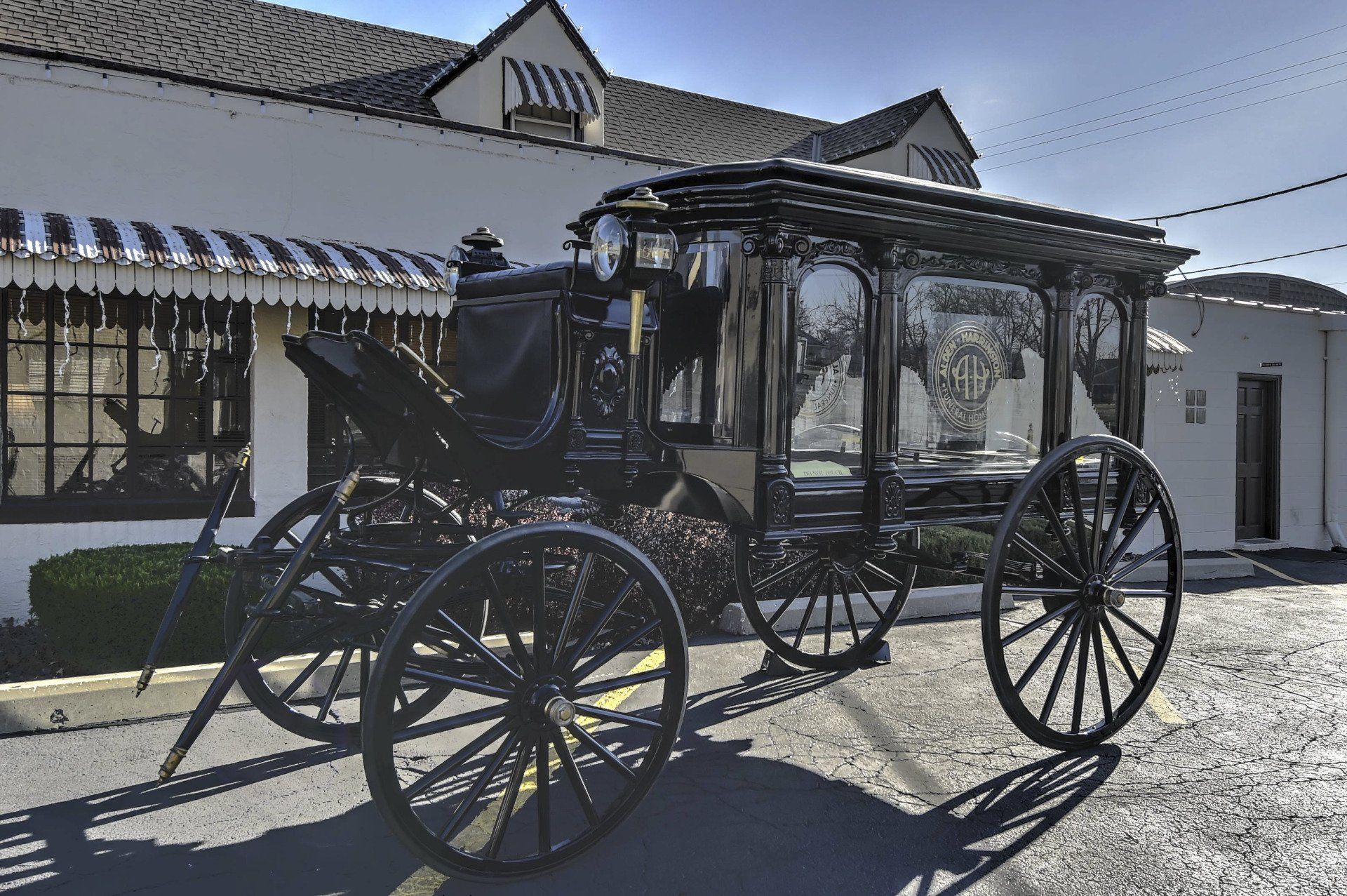 Alden-Harrington funeral home hearse