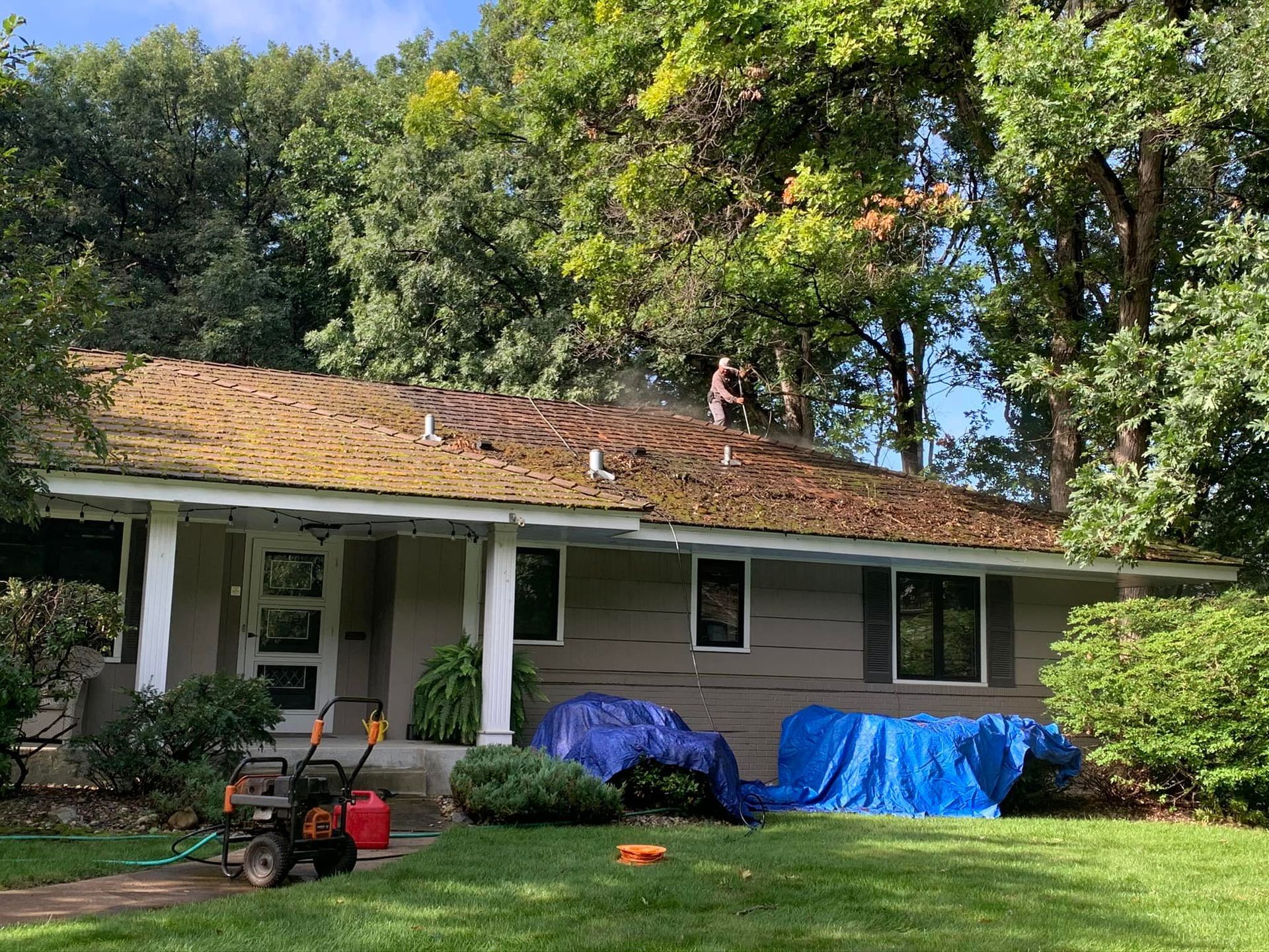 Cedar Shake Roof Cleaning