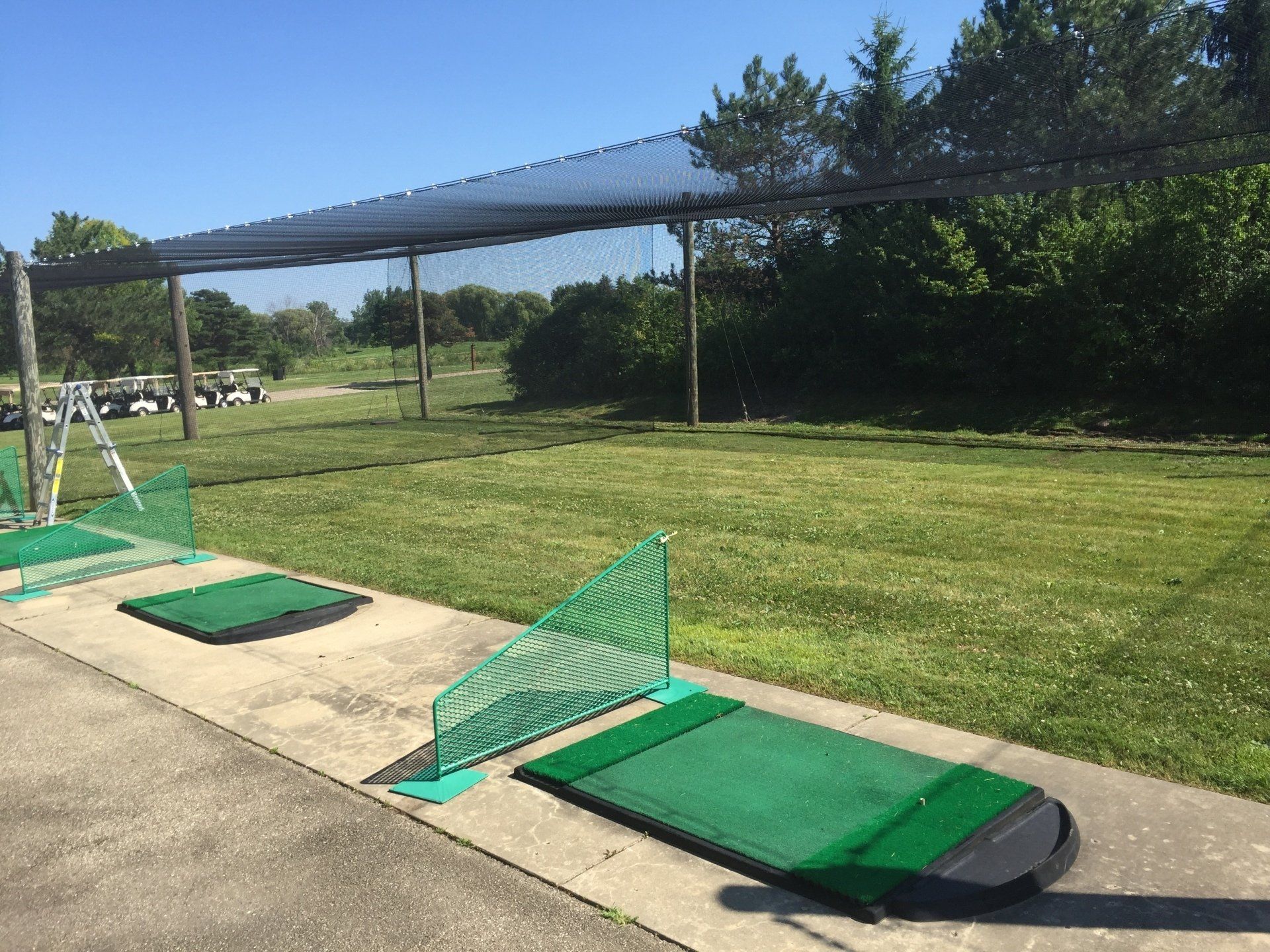 outdoor golf cages