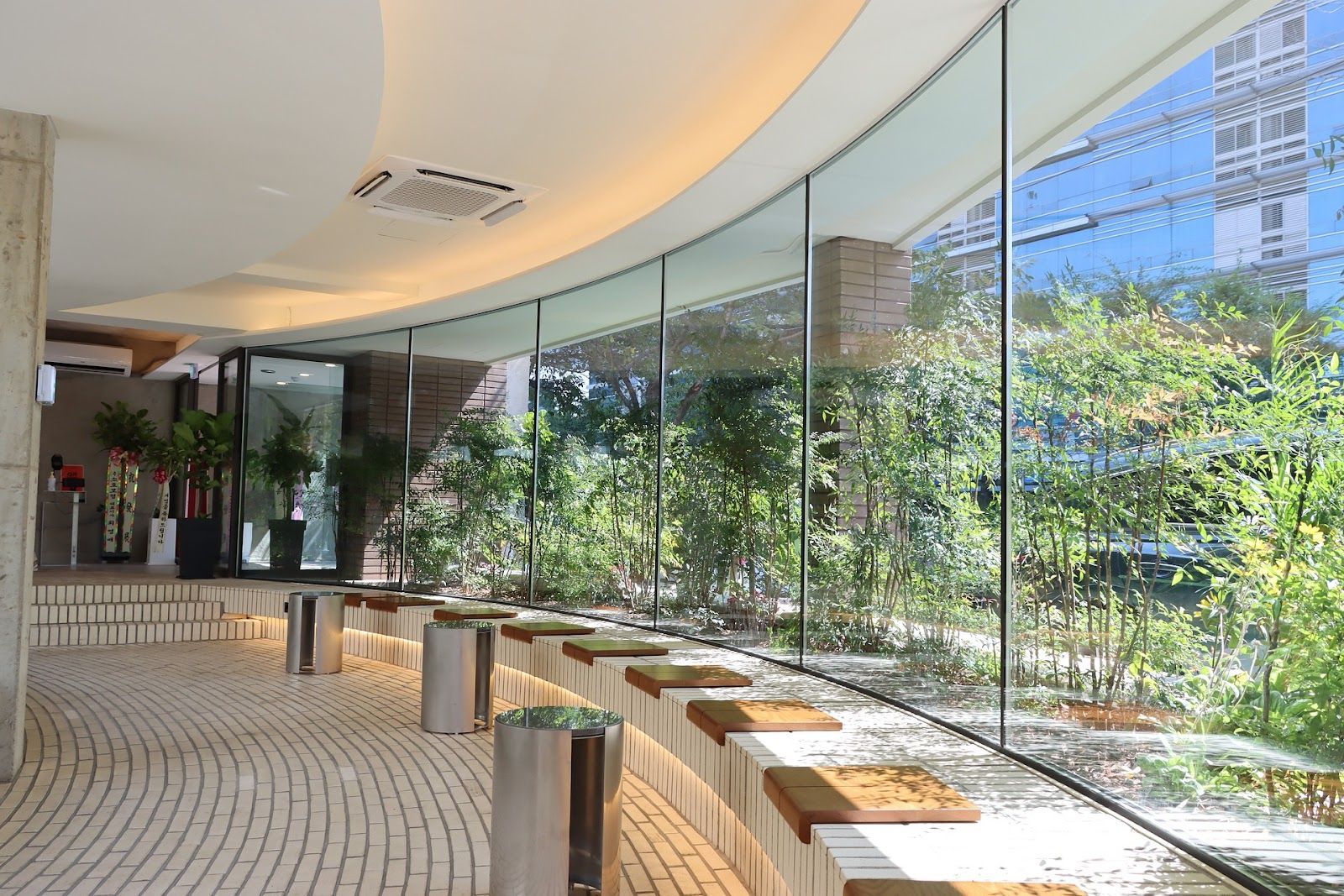 stunning big glass windows