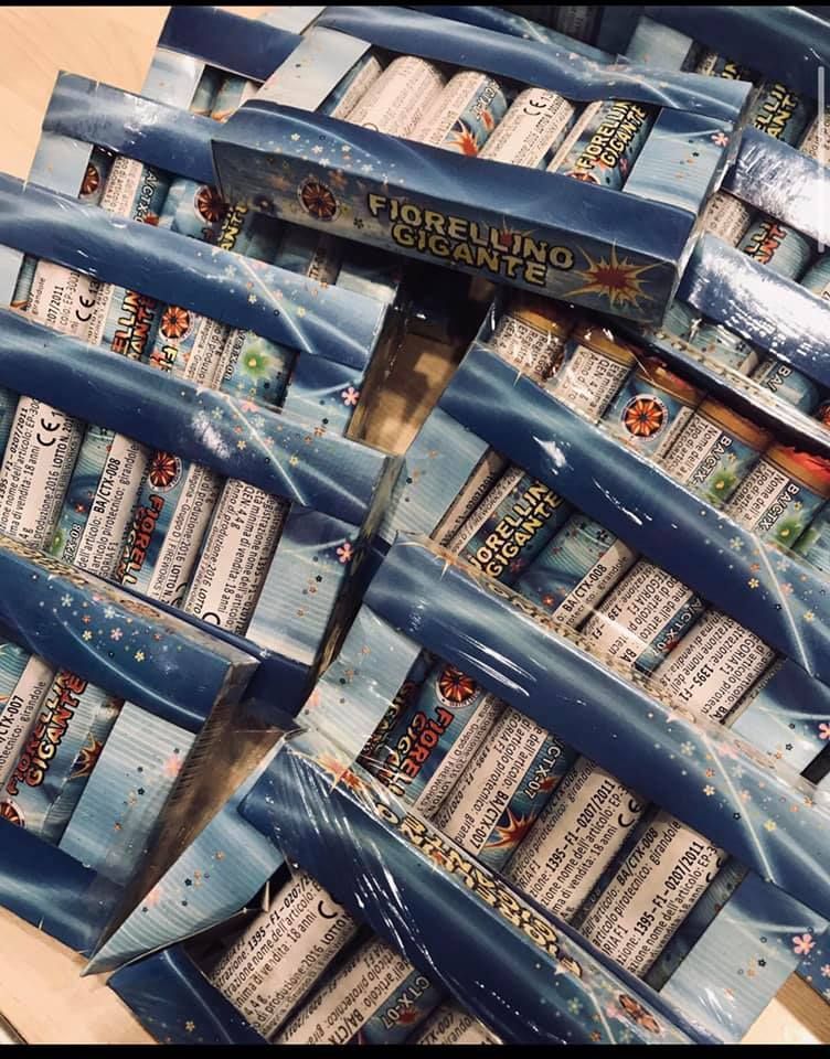 Artifizi pirotecnici dell'azienda pirotecnica a Napoli e provincia