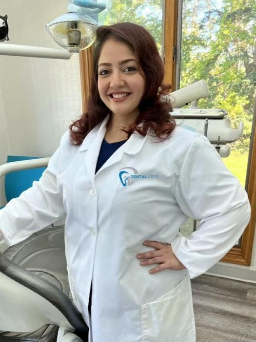 Dr. Romina