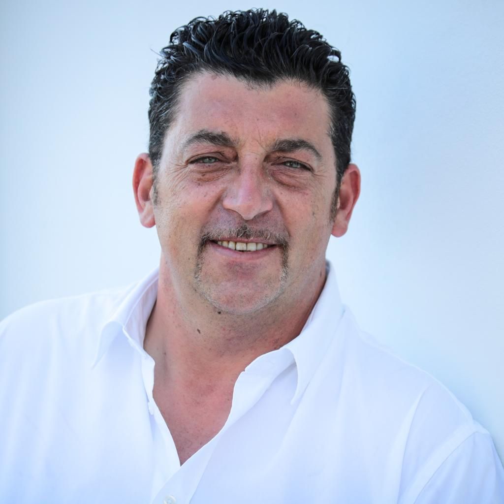 Personale dell'impresa funebre Guariglia a Salerno