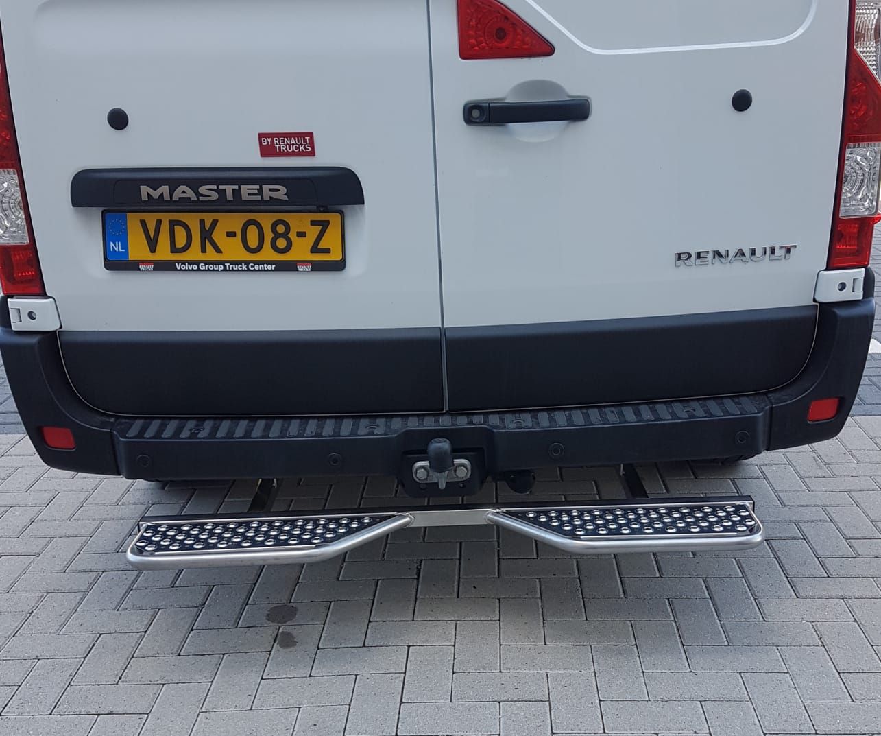 Opstaptrede Renault Master t.b.v. Thule trekhaak (vanaf 2010)