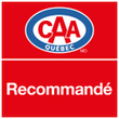 Le logo de caa québec est sur fond rouge.